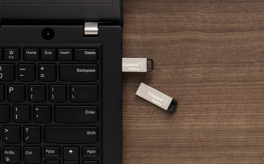 Flash Drives Kingston DataTraveler Kyson 64GB USB 3.2 (DTKN/64GB) Silver/Black