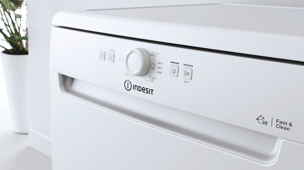 Посудомийна машина Indesit DFE 1B19 13