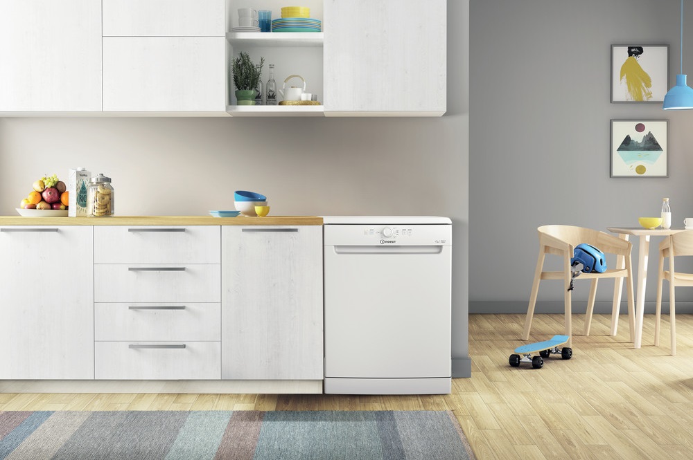 Посудомийна машина Indesit DFE 1B19 13