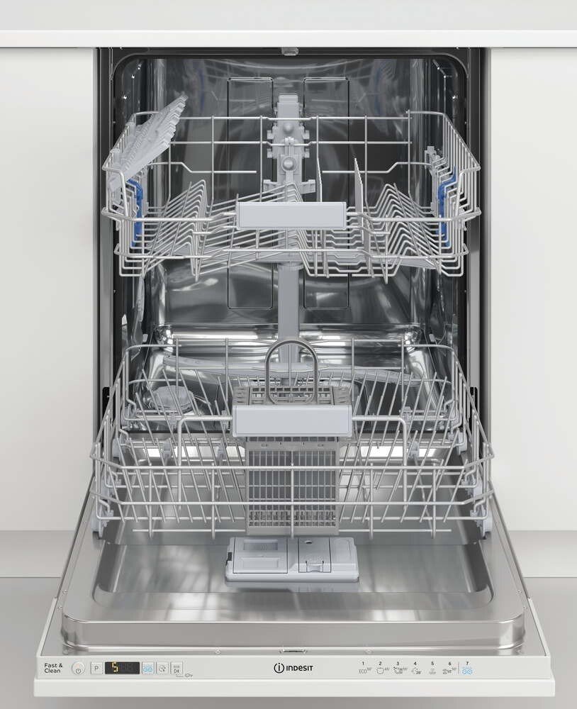 Посудомийна машина Indesit DIC3B+16A