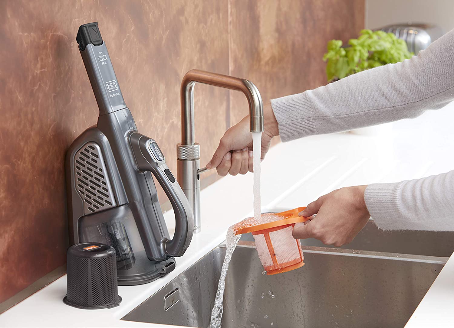 Акумуляторний пилосос Black&Decker BHHV520JF