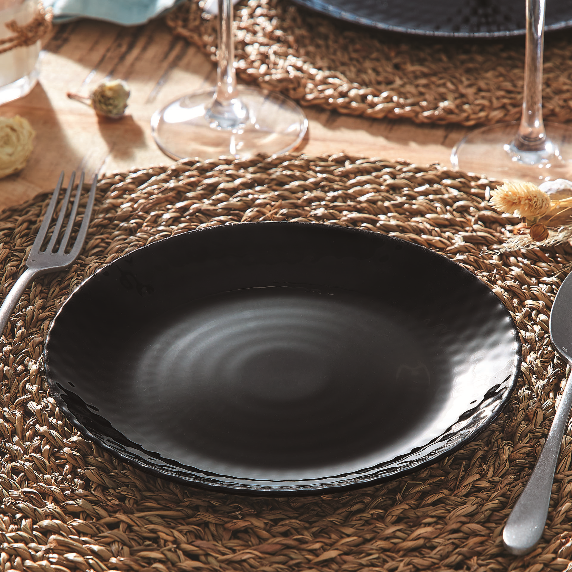 Тарілка десертна Luminarc Pampille Black 19 см