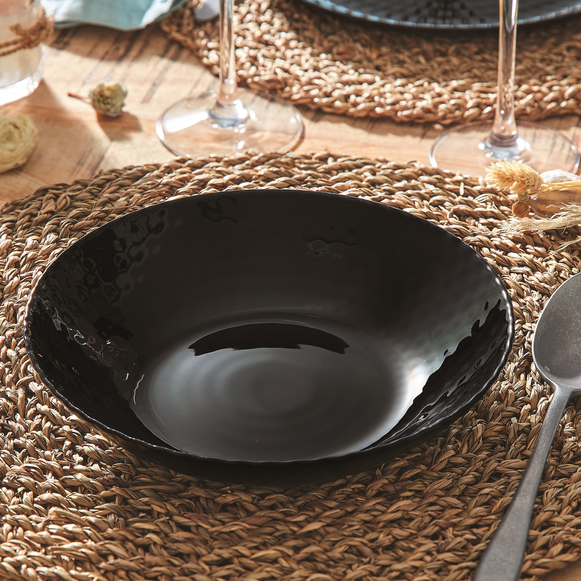 Тарілка супова Luminarc Pampille Black 20 см