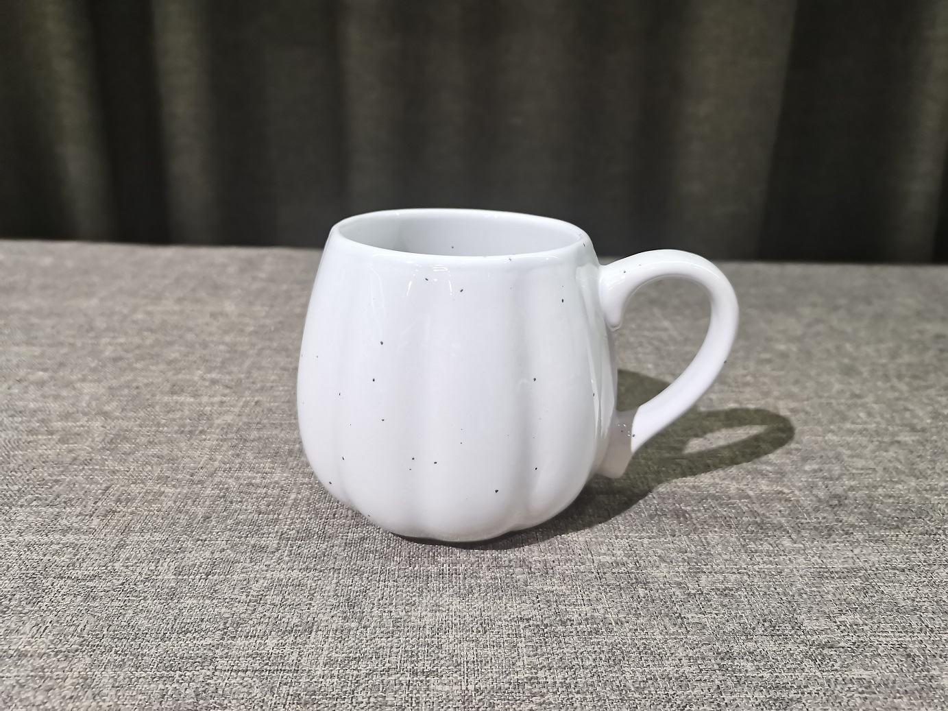 Чашка Limited Edition Pumpy White