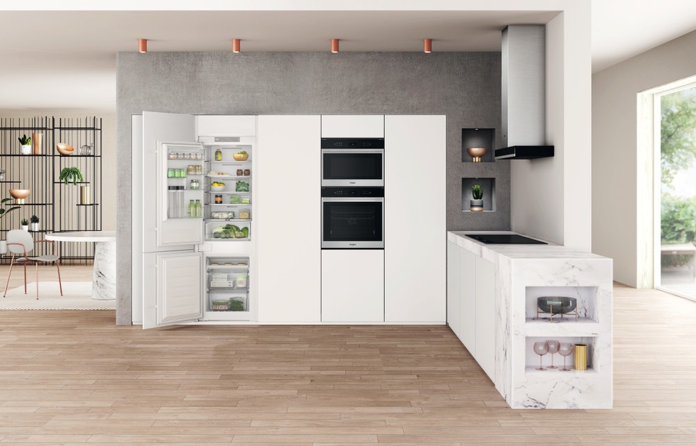 Холодильник Whirlpool WHC18 T311