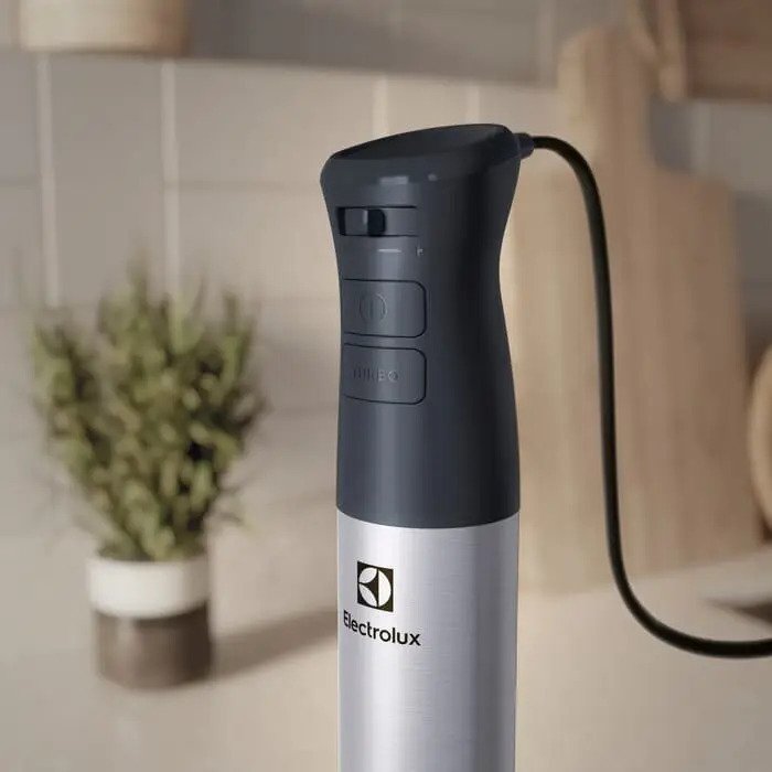Занурювальний блендер Electrolux E5HB2-8SS