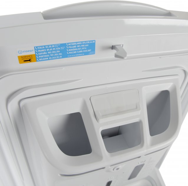 Пральна машина автоматична Indesit BTW A51052 (UA)