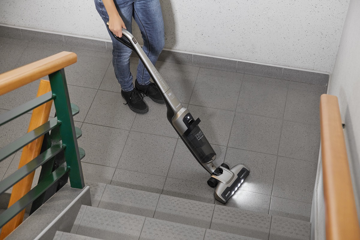 Акумуляторний пилосос Sencor SVC 8936TI