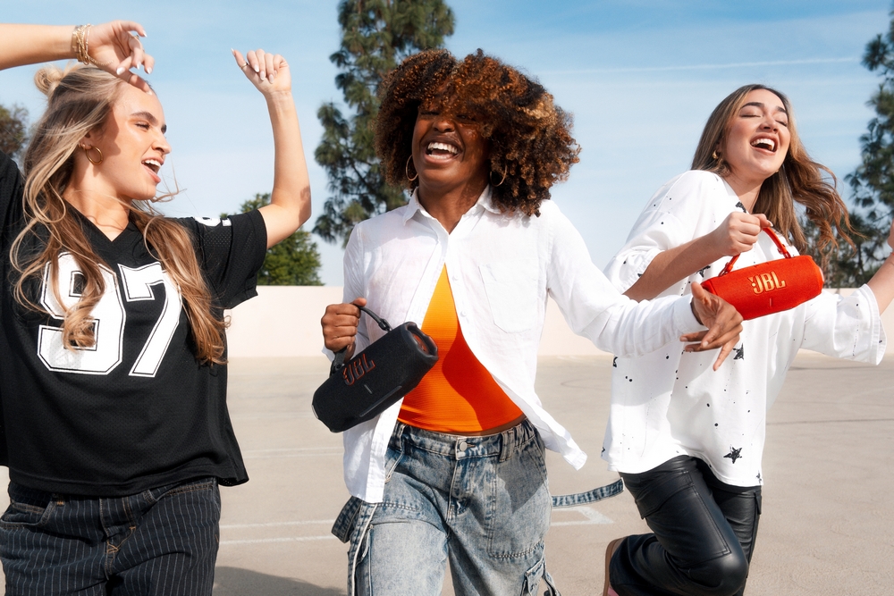 Портативна акустика JBL Charge 6 White (JBLCHARGE6WHT)