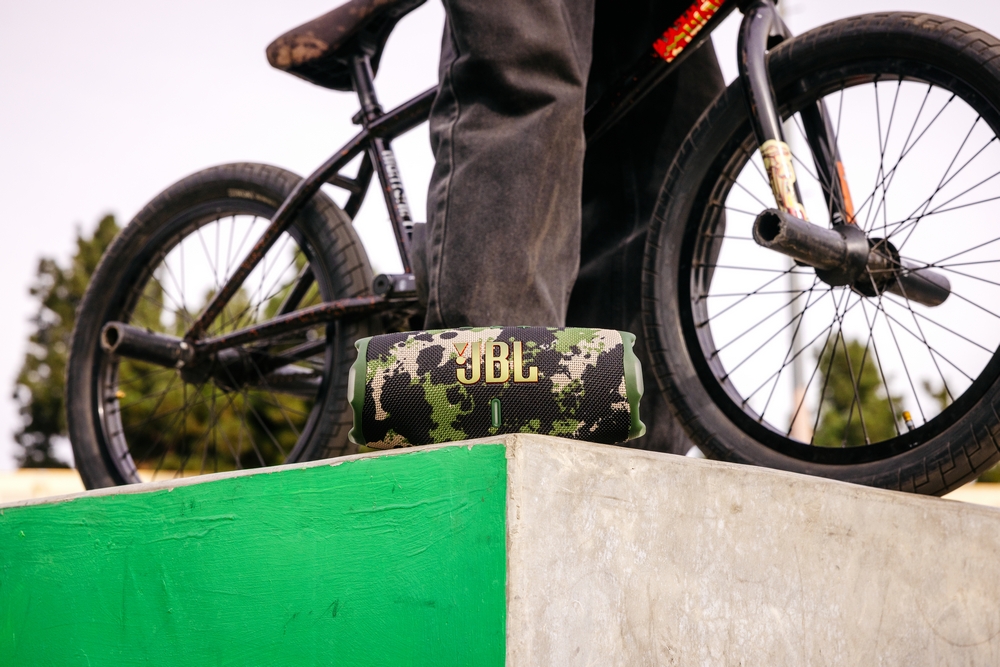 Портативна акустика JBL Charge 6 White (JBLCHARGE6WHT)