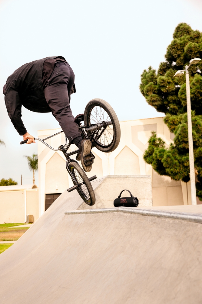 Портативна акустика JBL Charge 6 Blue (JBLCHARGE6BLU)