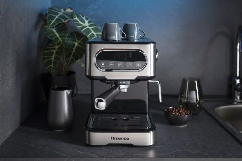 Кавоварка еспресо Hisense HESCM15DBK