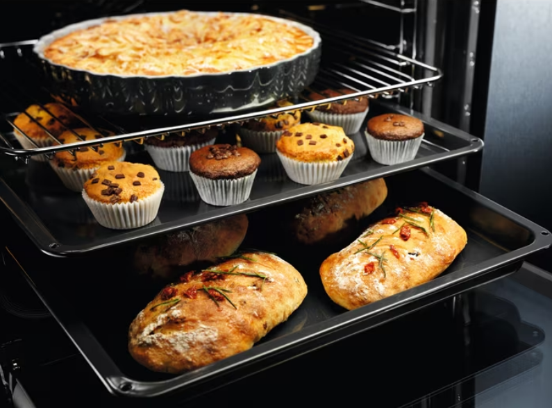 Електрична духова шафа Electrolux EOF3H50BK