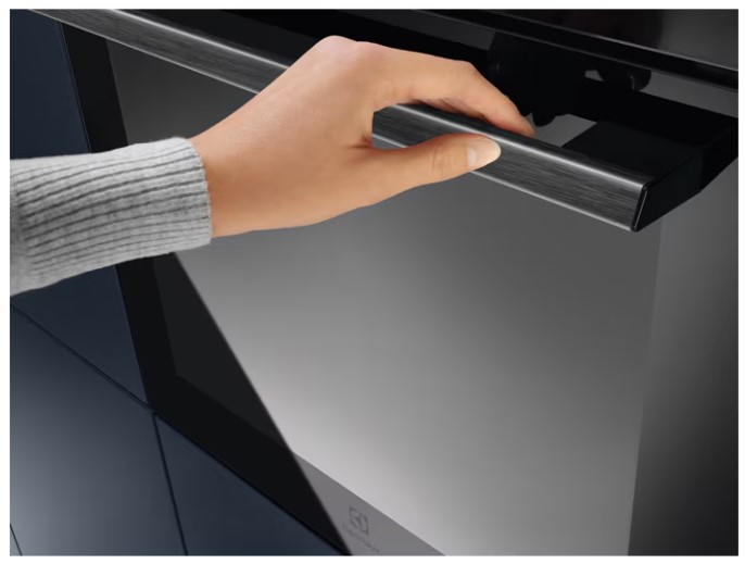 Електрична духова шафа Electrolux EOF3H40BK