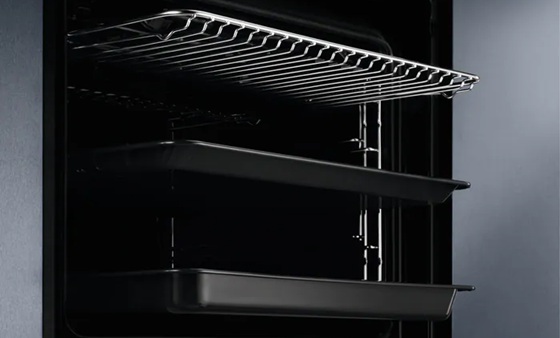 Електрична духова шафа Electrolux EOE8P39WV