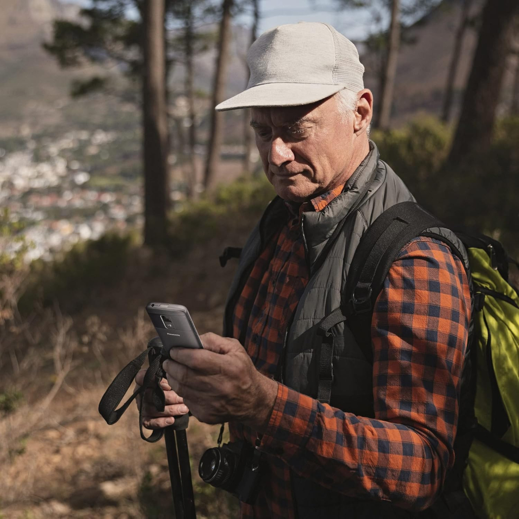 Мобільний телефон Panasonic KX-TU160 Grey (KX-TU160EXG)