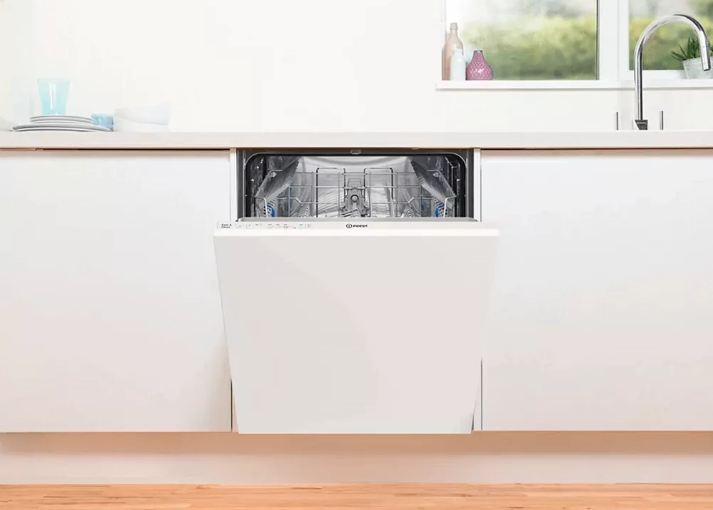Посудомийна машина Indesit D2I HL326