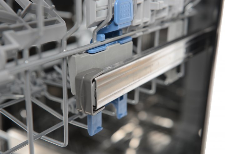 Посудомийна машина Indesit DSFO3T224C