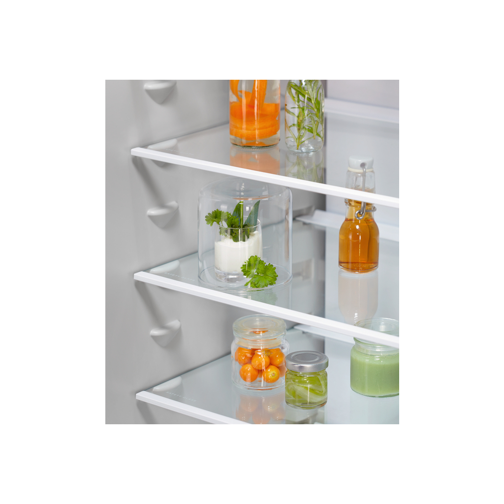 Холодильник Electrolux LNS3LE18S