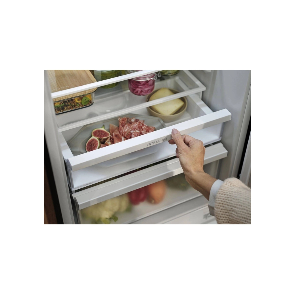 Холодильник Electrolux LNT7ME36X3