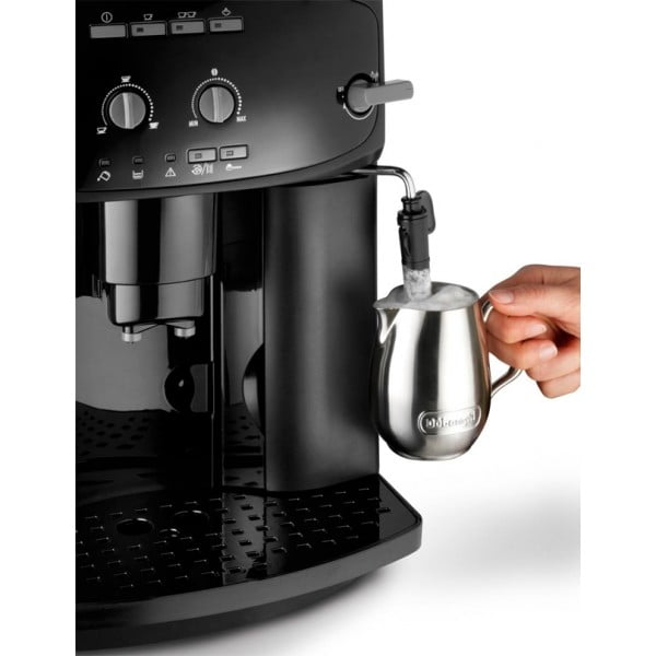 Автоматична кавомашина DeLonghi ESAM2600B.
