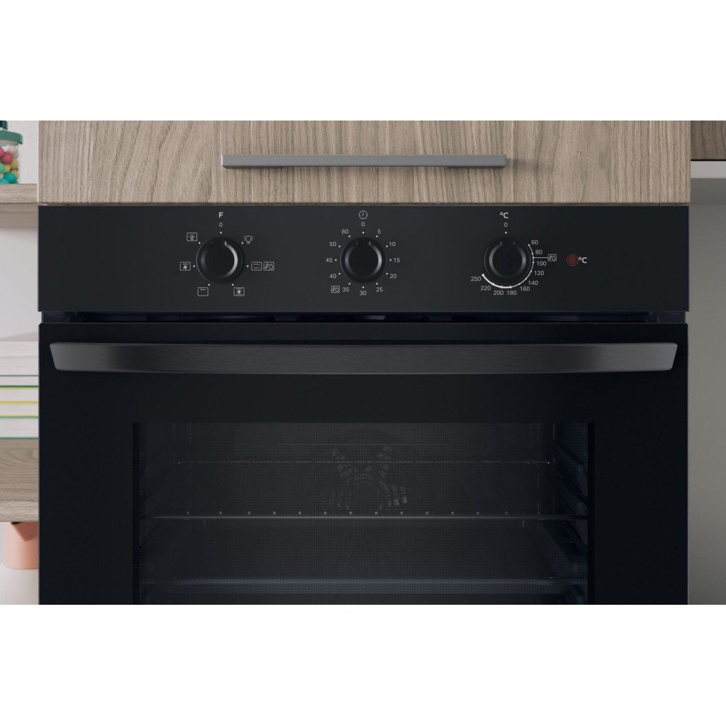 Духова шафа Indesit IO235HB