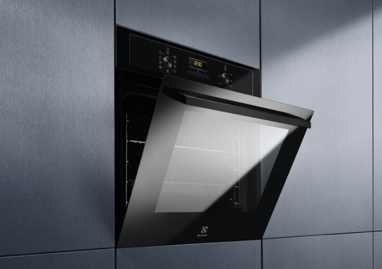 Електрична духова шафа Electrolux EOF3H50BK