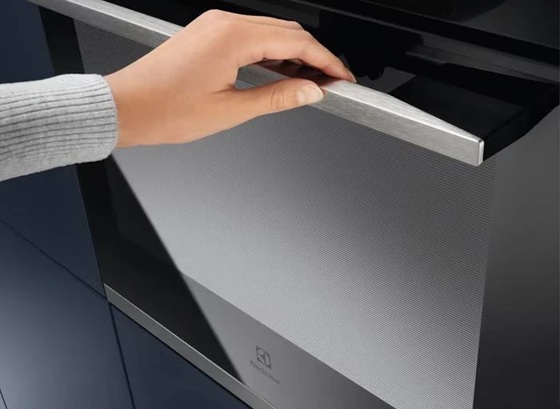 Електрична духова шафа Electrolux EOE8P39WX