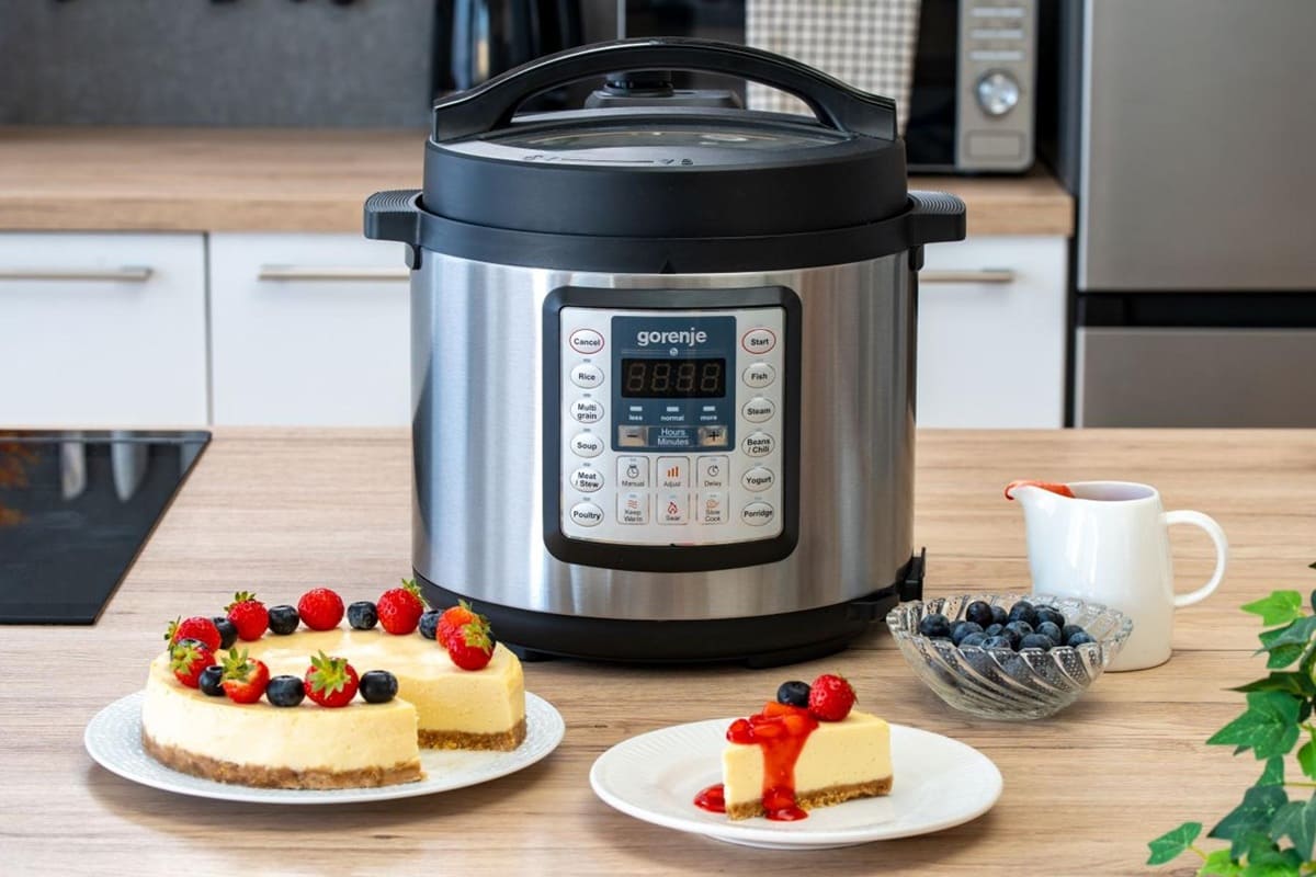 Мультиварка Gorenje MC6MBK