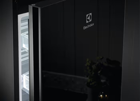 Холодильник Electrolux LNT7ME36K2