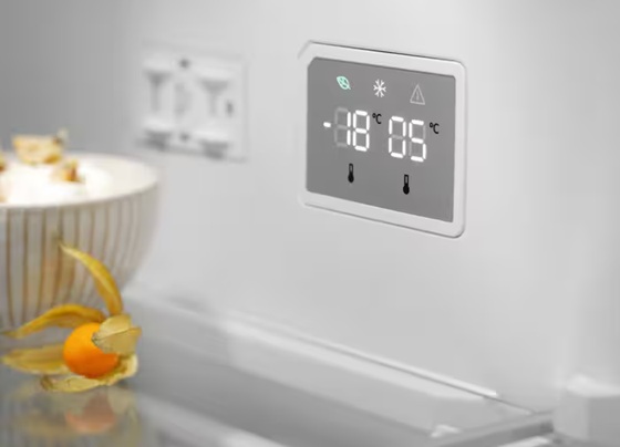 Холодильник Electrolux LNT7ME36K2