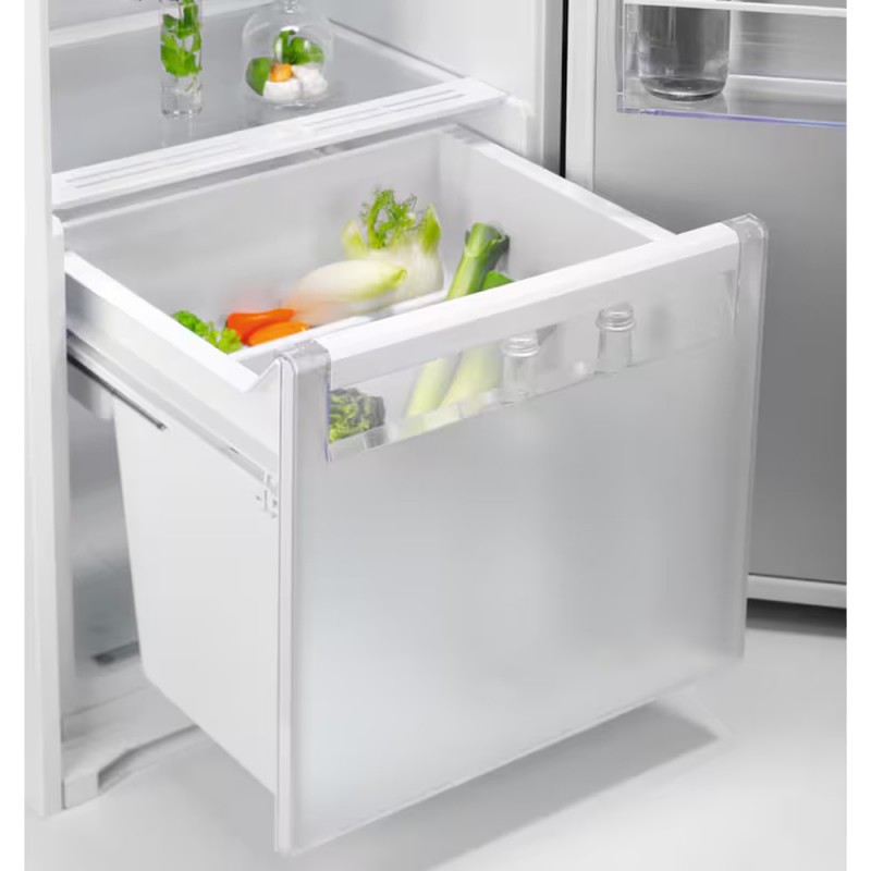 Холодильник Electrolux ERD6DE18S4