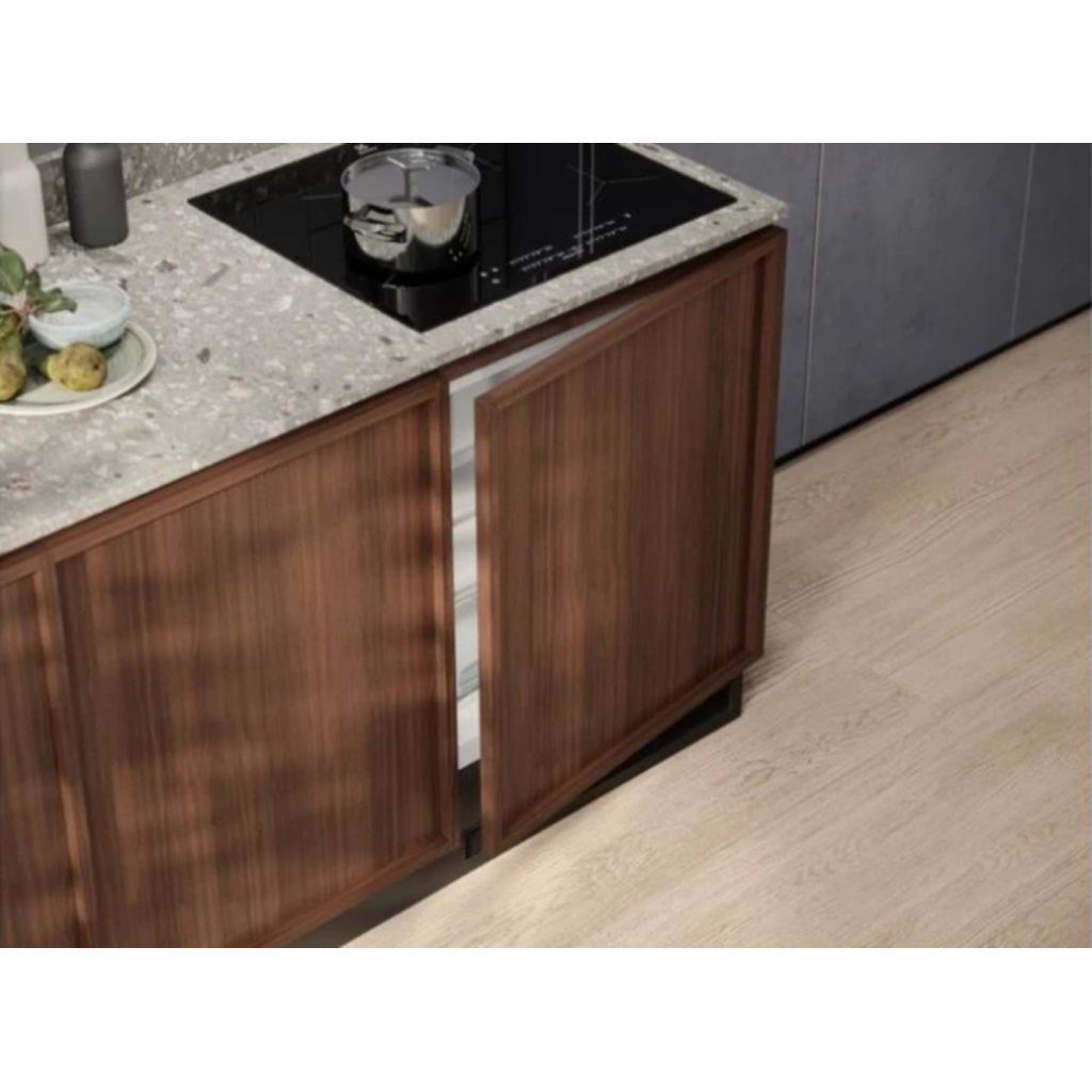 Холодильник Electrolux LXB2AE82S