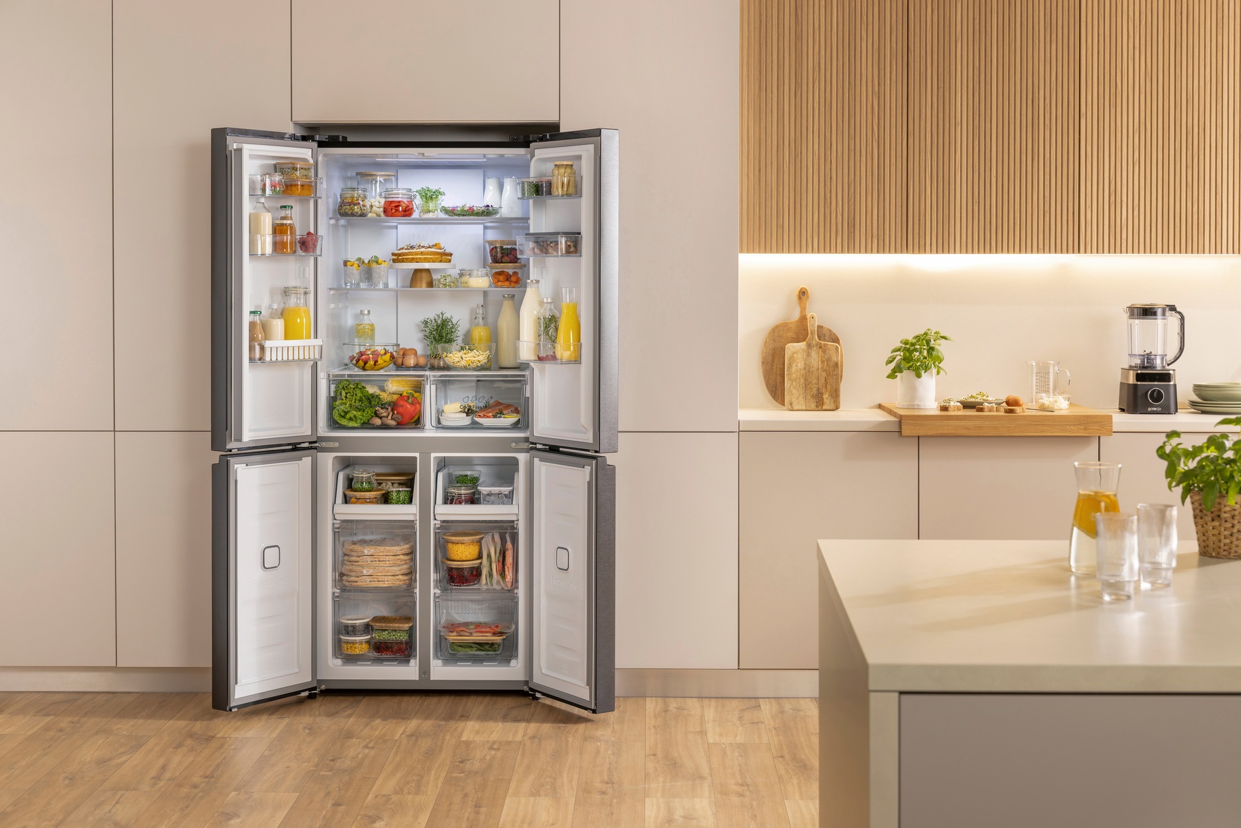 Холодильник Gorenje NRM819E61BX