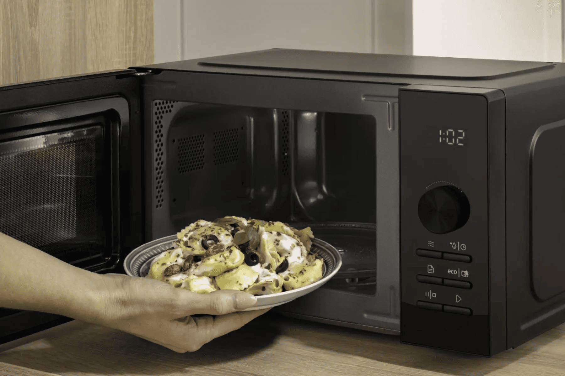 Мікрохвильова піч Gorenje MO20A3B5 (C20UXP75-G8E-B1A)