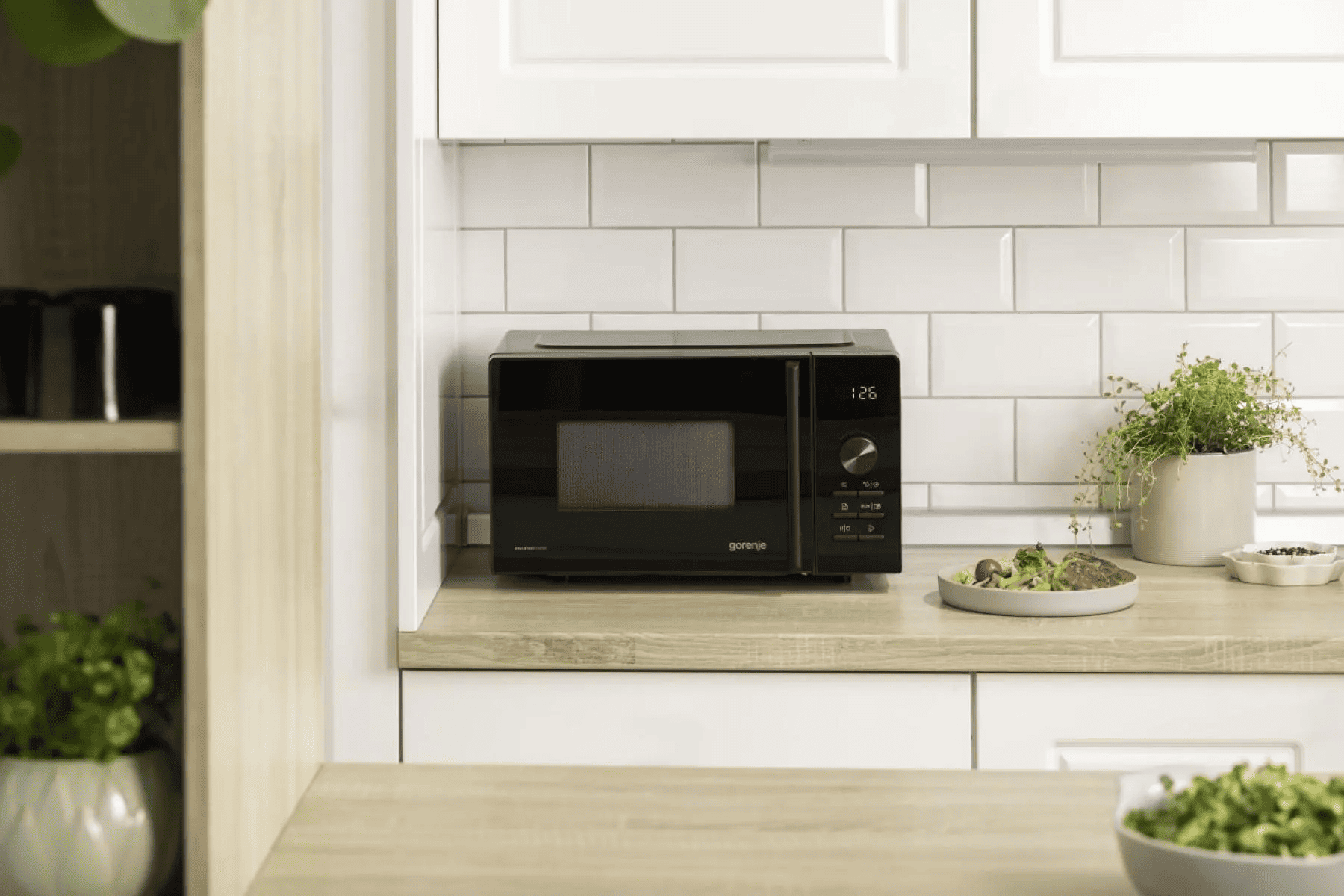 Мікрохвильова піч Gorenje MO20A3B5 (C20UXP75-G8E-B1A)